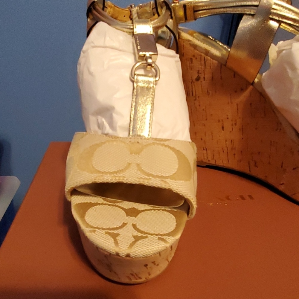 Coach Linden metallic ivory wedge - Picture 2 of 6